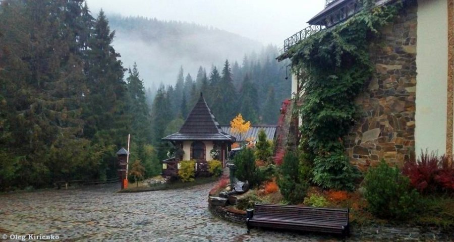 Найкращий осінній відпочинок в Україні у готелі в Карпатах 2019