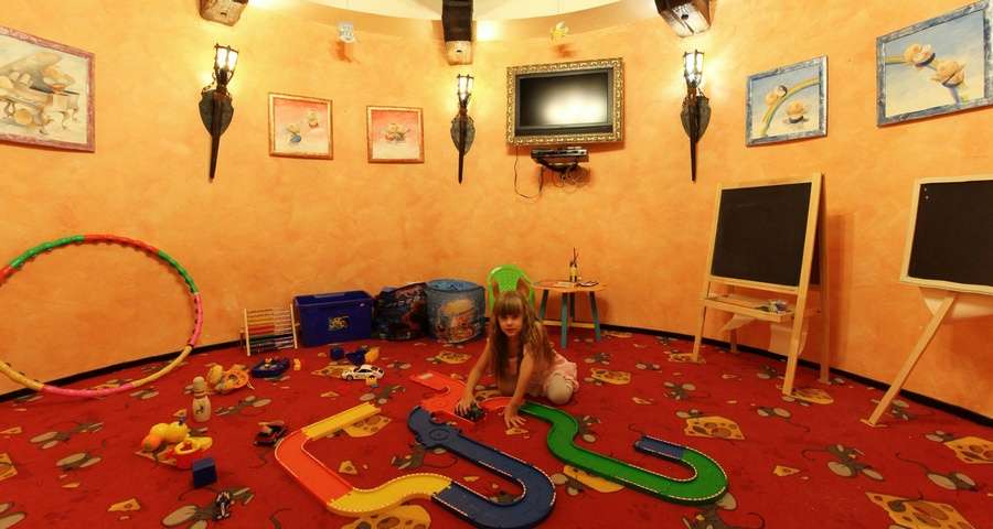 Дитяча кімната для відпочинку і забав дітей в Карпатах