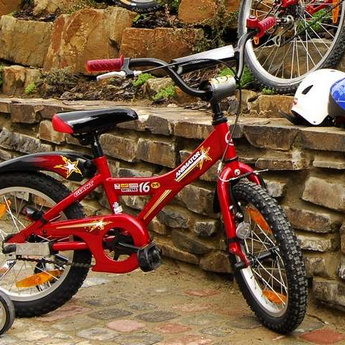 Дитячі велосипеди і велопрогулянки - незамінні складові сімейного відпочинку